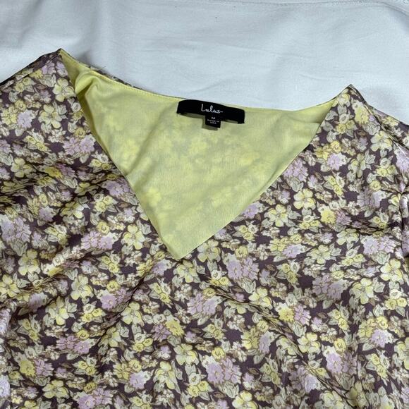 Lulu's Floral Puff Sleeve Blouse Bodysuit Size M - Picture 3 of 7